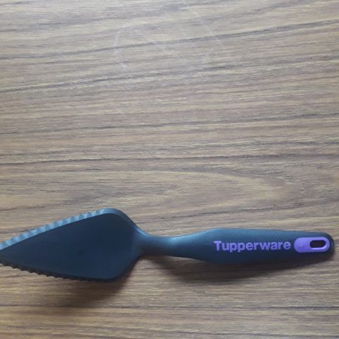 Tupperware kakespade