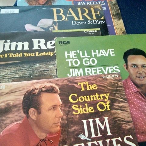 5 x Jim Reeves og Bobby Bare LP selges samlet kr 60,-