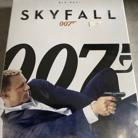 Skyfall. 007. Blu-ray. James bond
