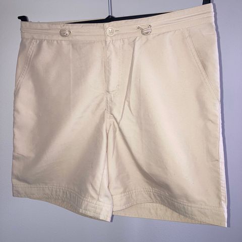 Shorts fra Remain, størrelse 34