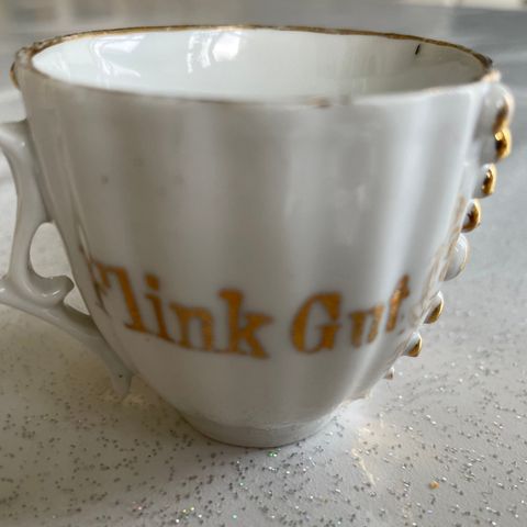 Flink Gut kopp uten hank. Les beskrivelsen i annonsen