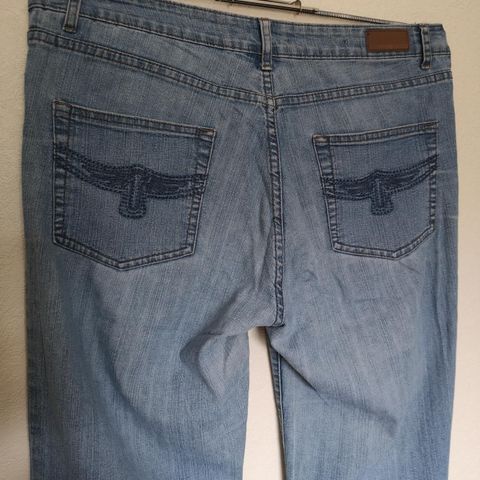 Oxford street jeans i størrelse 44