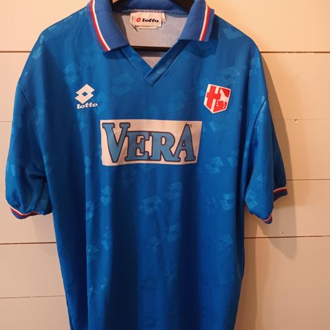 Matchworn/kampbrukt drakt fra Padova i Serie A