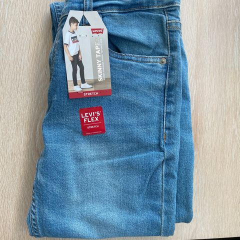 Levis skinny taper jeans