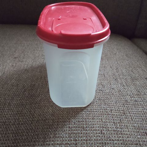 ORIGINAL TUPPERWARE