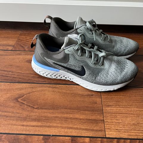 Nike React joggesko str 39 selges hbo 350kr.