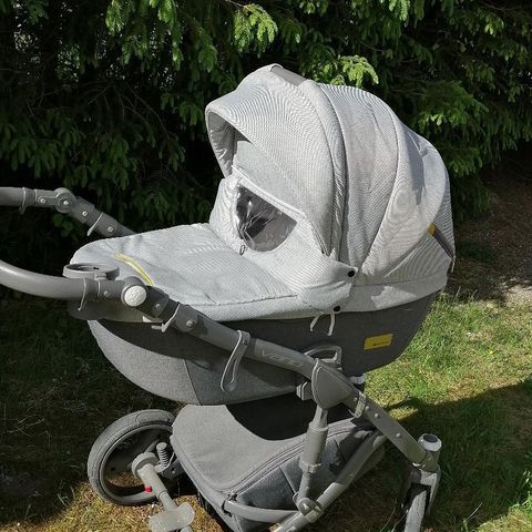 Barnevogn / babyvogn 2 in 1