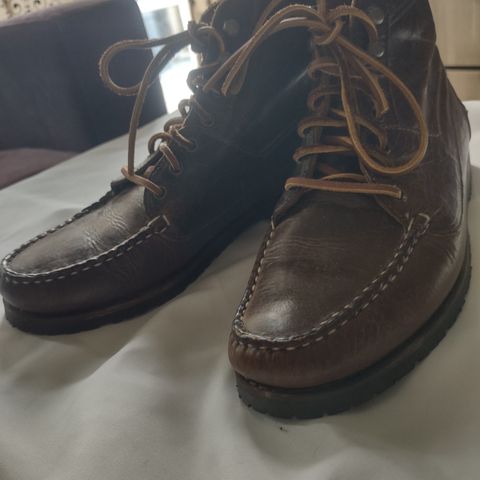 Allen Edmunds boots 7 1/2 (40-41?)