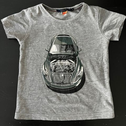 Aston Martin grå t shirt str 3 år