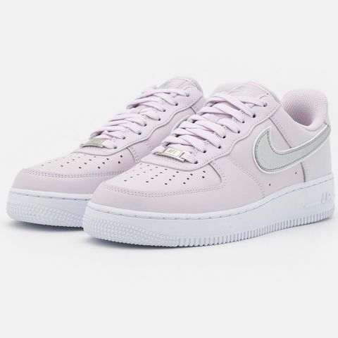 NIKE AF1 07,  NYE I ESKE str 39