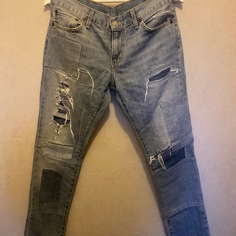 Levi’s jeans 28x32 boyfriend jeans