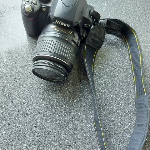 Nikon D40