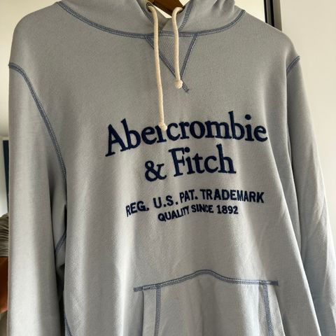 Ny pris!!Abercrombie og Fitch genser selges billig!!