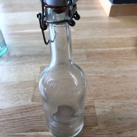 gammel tou flaske