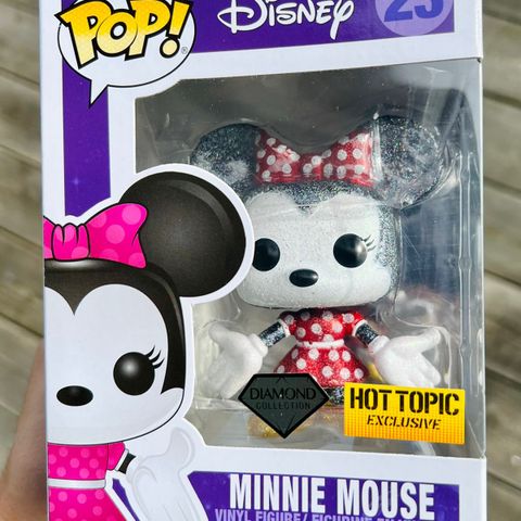 Funko Pop! Minnie Mouse (Diamond Collection) | Disney (23) Excl. to Hot Topic