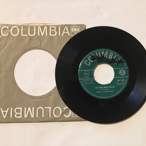 FREDDIE & THE DREAMERS / YOU WERE MADE FOR ME - 7" VINYL SINGLE