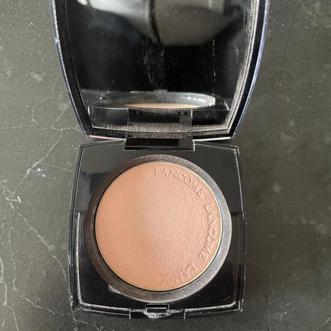 Lancome pudder Belle De Rose 01