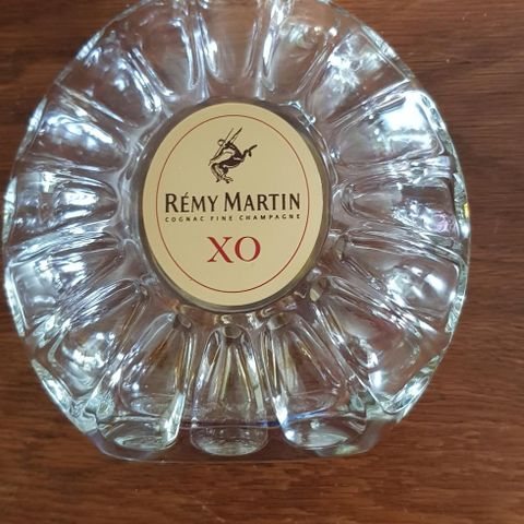 REMY MARTIN COCNAC FINE CHAMPAGNE XO FLASKE