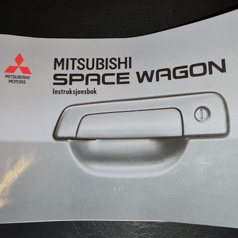 (Instruksjonsbok) til Mitsubishi space wagen 2000 model