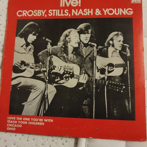 Crosby Stills, Nash & Young. 7' - Live