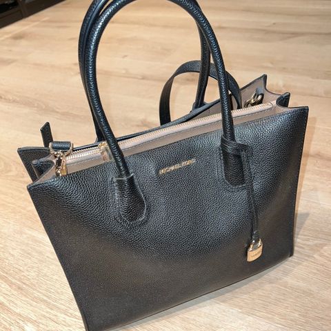 Michael Kors veske (som ny)