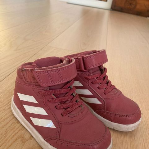 Adidas sko str 25