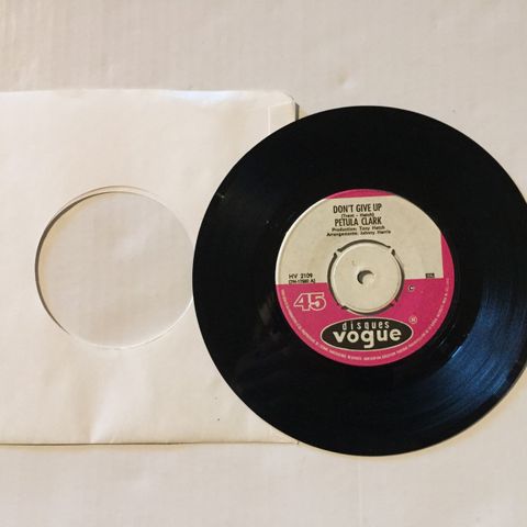 PETULA CLARK / DON'T GIVE UP - 7" VINYL SINGLE