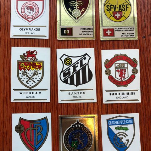 25 stk Panini Football clubs 1975 emblemer Fotballkort klistremerker 75 ubrukte