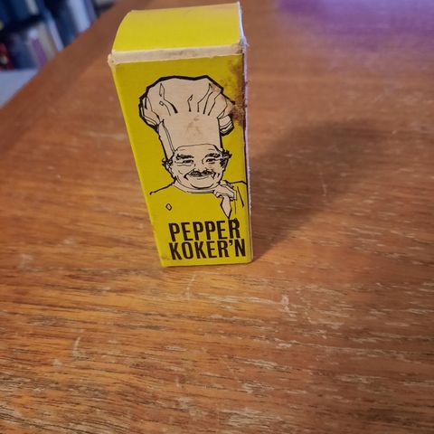 Retro Pepper koker'n eske med Pepperkoker