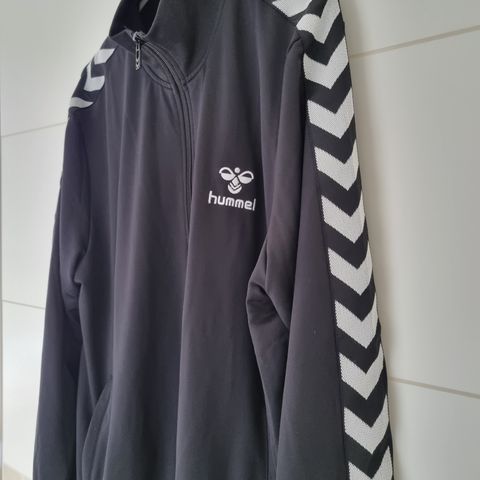 Hummel treningsjakke/sweatjakke *NY!* str. XL