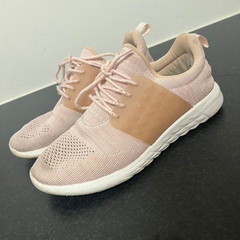 Rosa sneakers fra Aldo, str 36