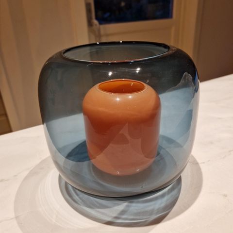 Magnor glass vase