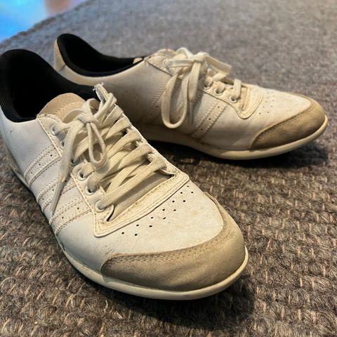 Golf sko til dame fra Adidas