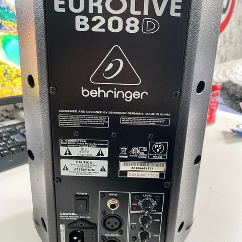 Behringer Eurolive B208D