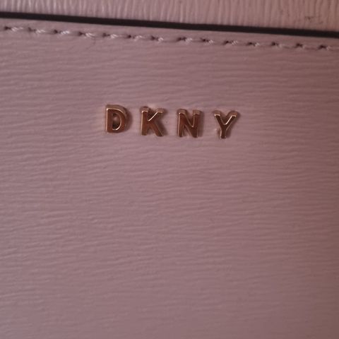 DKNY veske