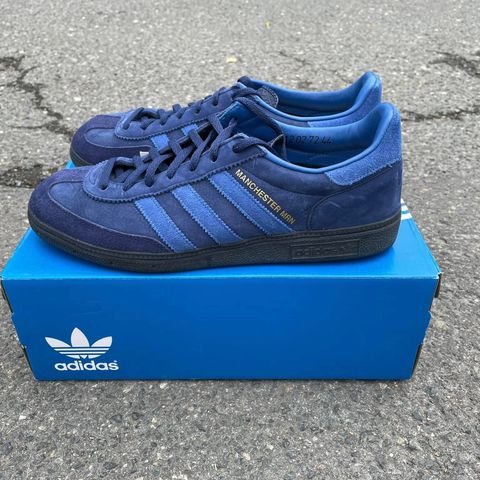 adidas SPZL Manchester Marine str 42 2/3