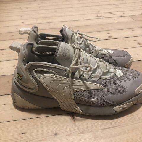 Nike zoom air str 39 (små i str)