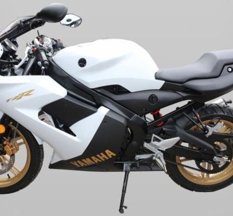 Yamaha deler moped / Lett MC