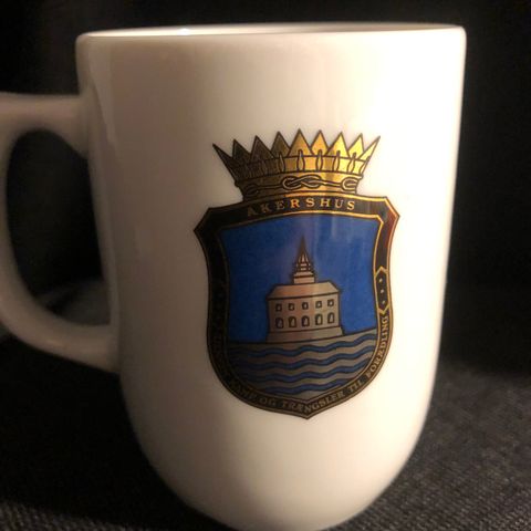 Porsgrunn porselen kaffe krus/kopp Akershus N-A6 1999