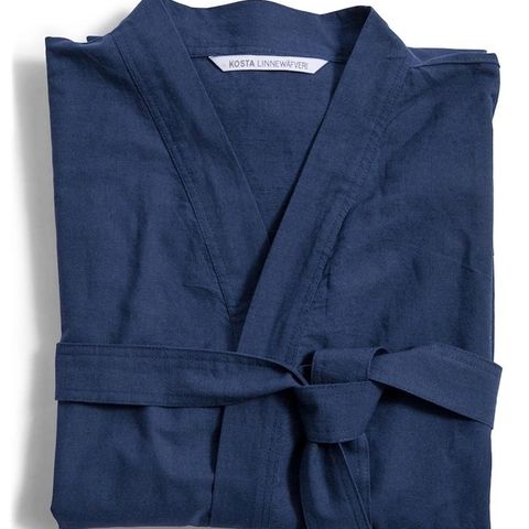 Reservert til 6.8: Kosta Linnewäfveri Spa Robe (unisex)