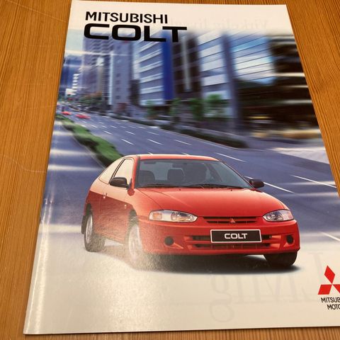 BILBROSJYRE - MITSUBISHI COLT - 1998