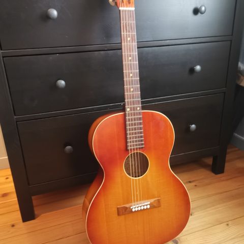 Haagstrøm Oslo M15 Gitar