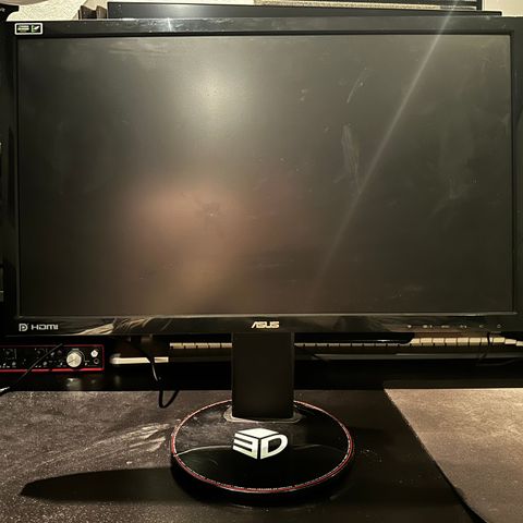 Asus VG248QE 24" gamingskjerm