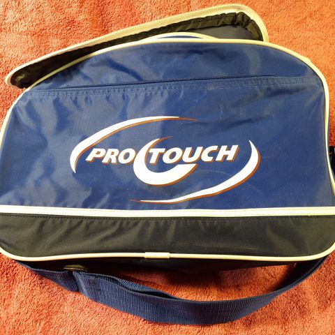 Eldre, ubrukt ProTouch sportsbag