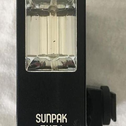 Sunpak GX24  Blits Fra Petri MF 1,passer andre kamera typer også