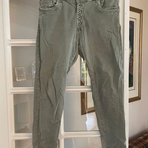 Piro jeans grønn str 31 selges kr 100