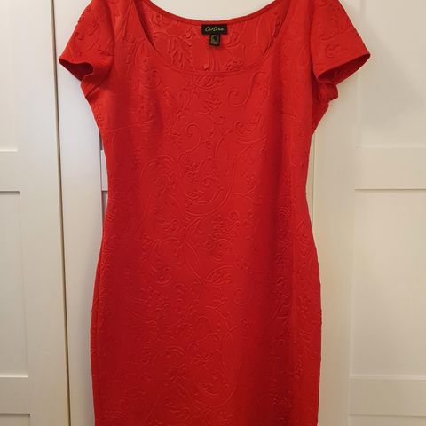Cartise rød kjole str.L selges kr.500