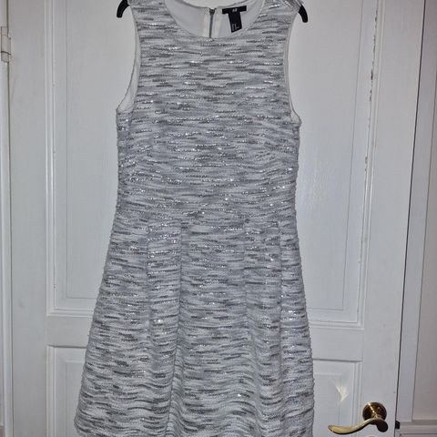 Str 40 kjole fra H&M fin  vinterkjole