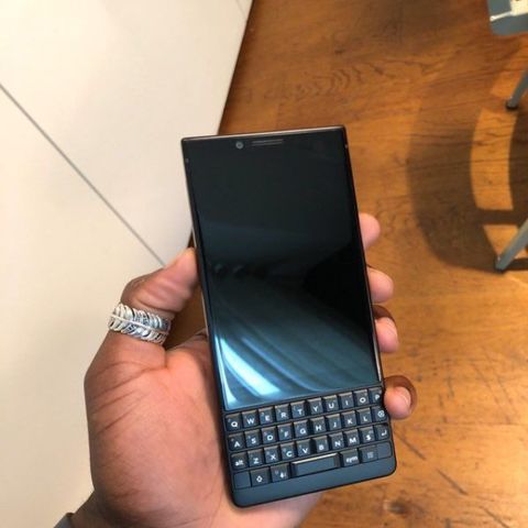 blackberry key 2 le