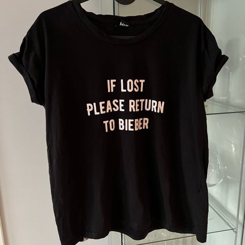 Justin bieber t-skjorte, if lost please return to bieber